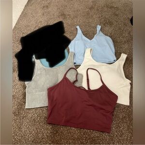 4- Women's Assorted Color work out/ cropped Tank Tops bundle all fit medium